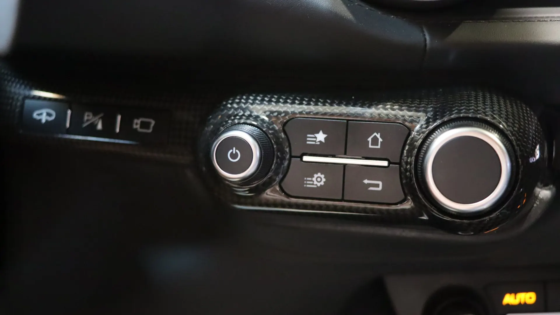 Ferrari 812 — photo 28