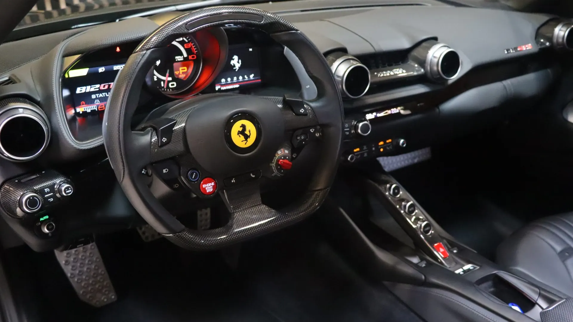 Ferrari 812 — photo 15