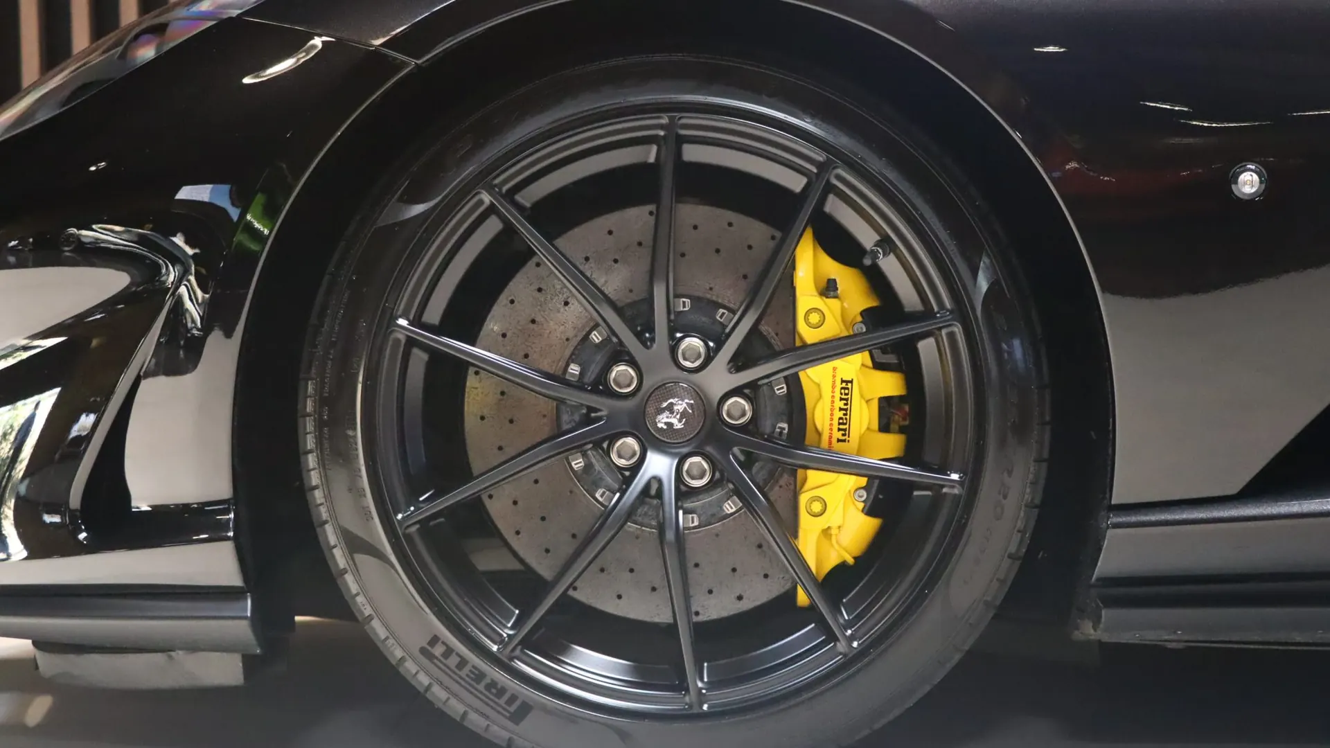 Ferrari 812 — photo 46