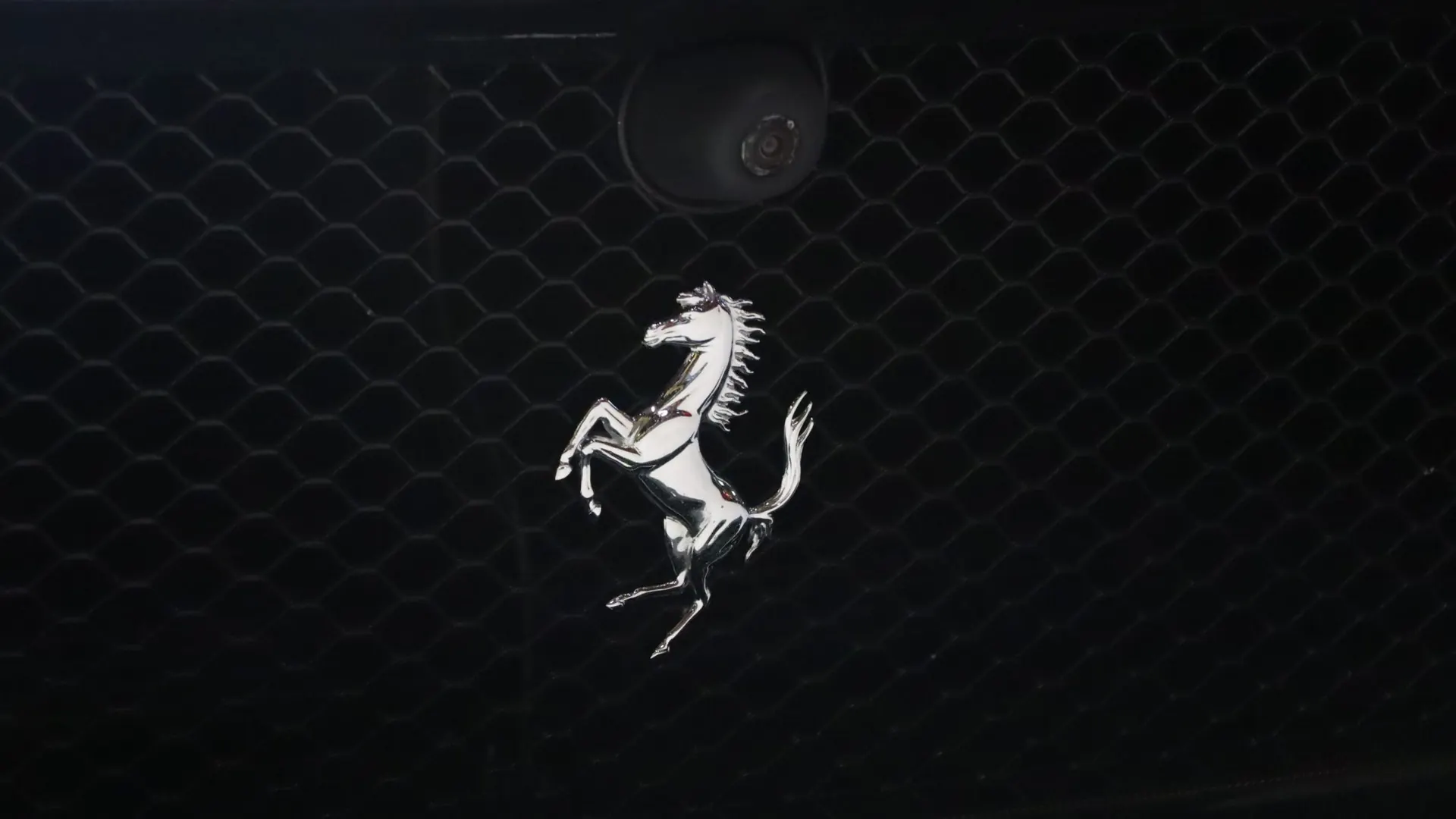 Ferrari 812 — photo 39