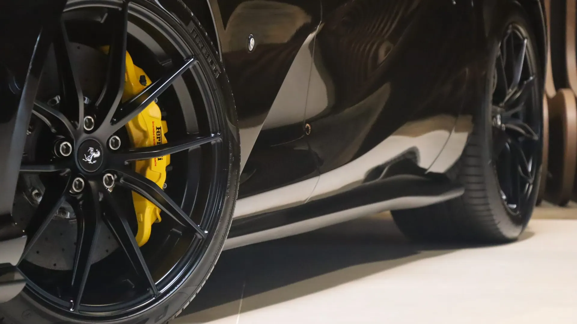 Ferrari 812 — photo 44