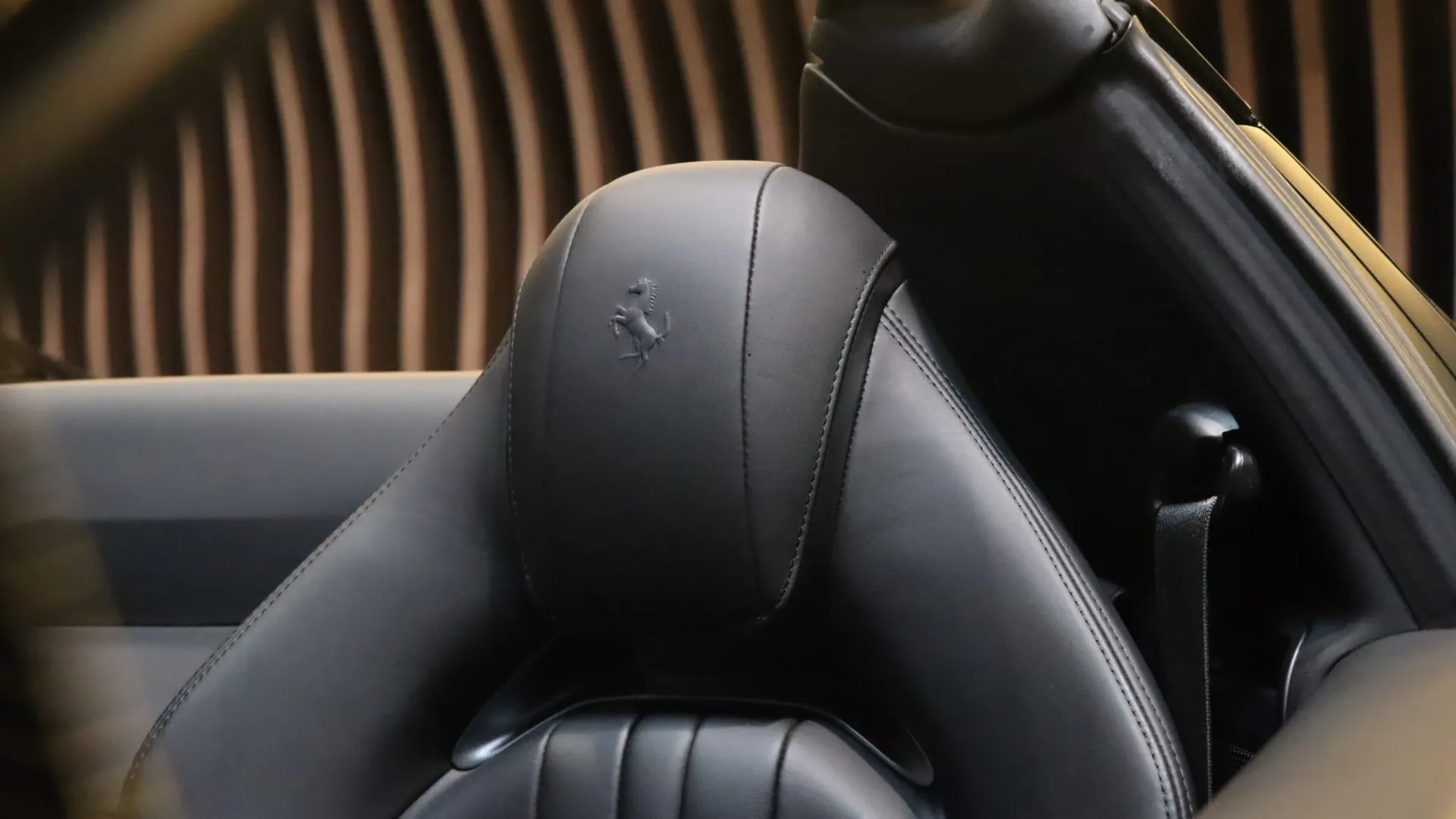 Ferrari 812 — photo 35
