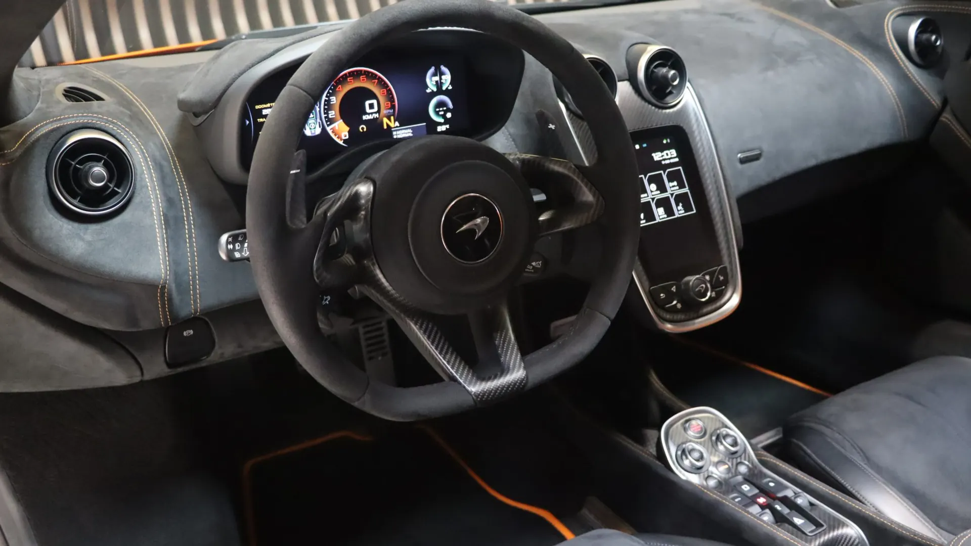McLaren 600LT — photo 15
