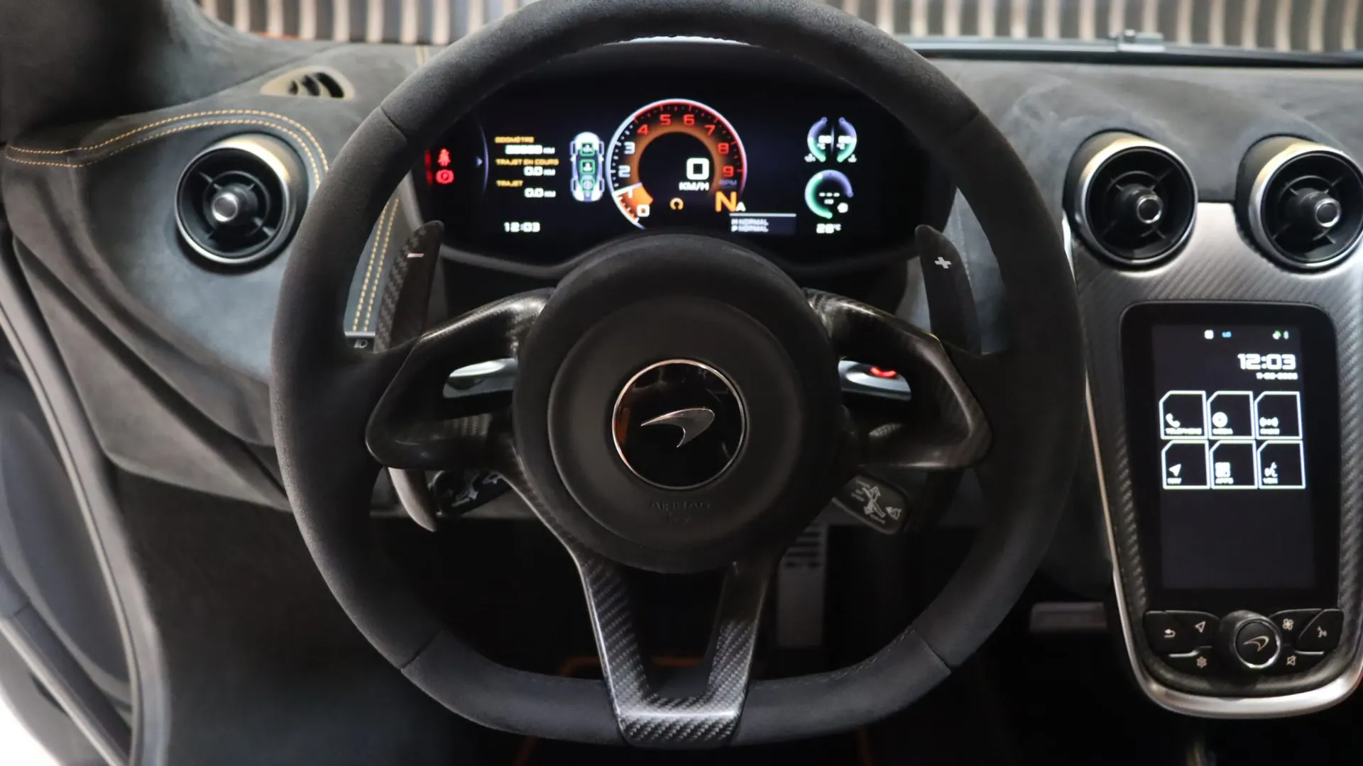 McLaren 600LT — photo 10