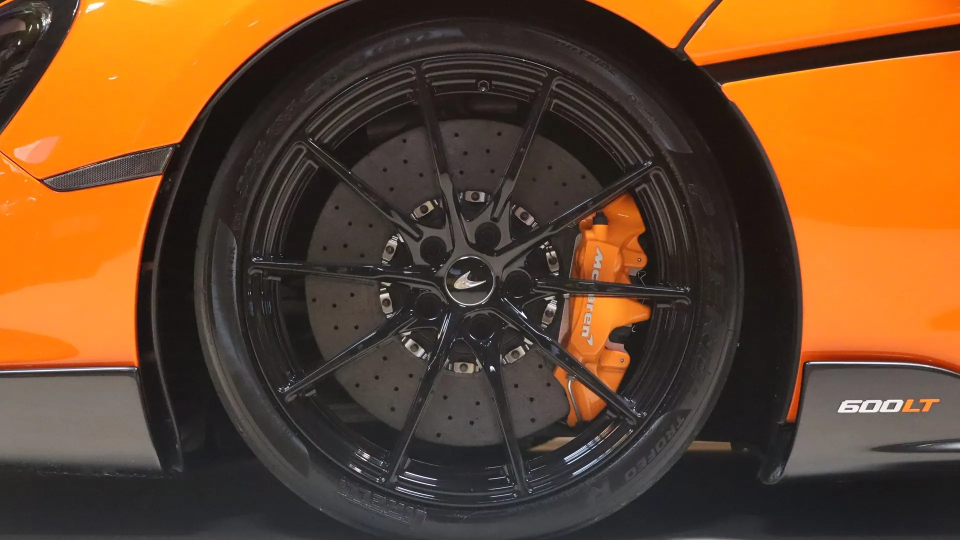 McLaren 600LT — photo 38