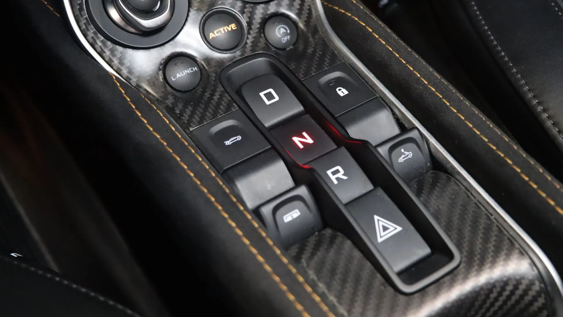 McLaren 600LT — photo 28