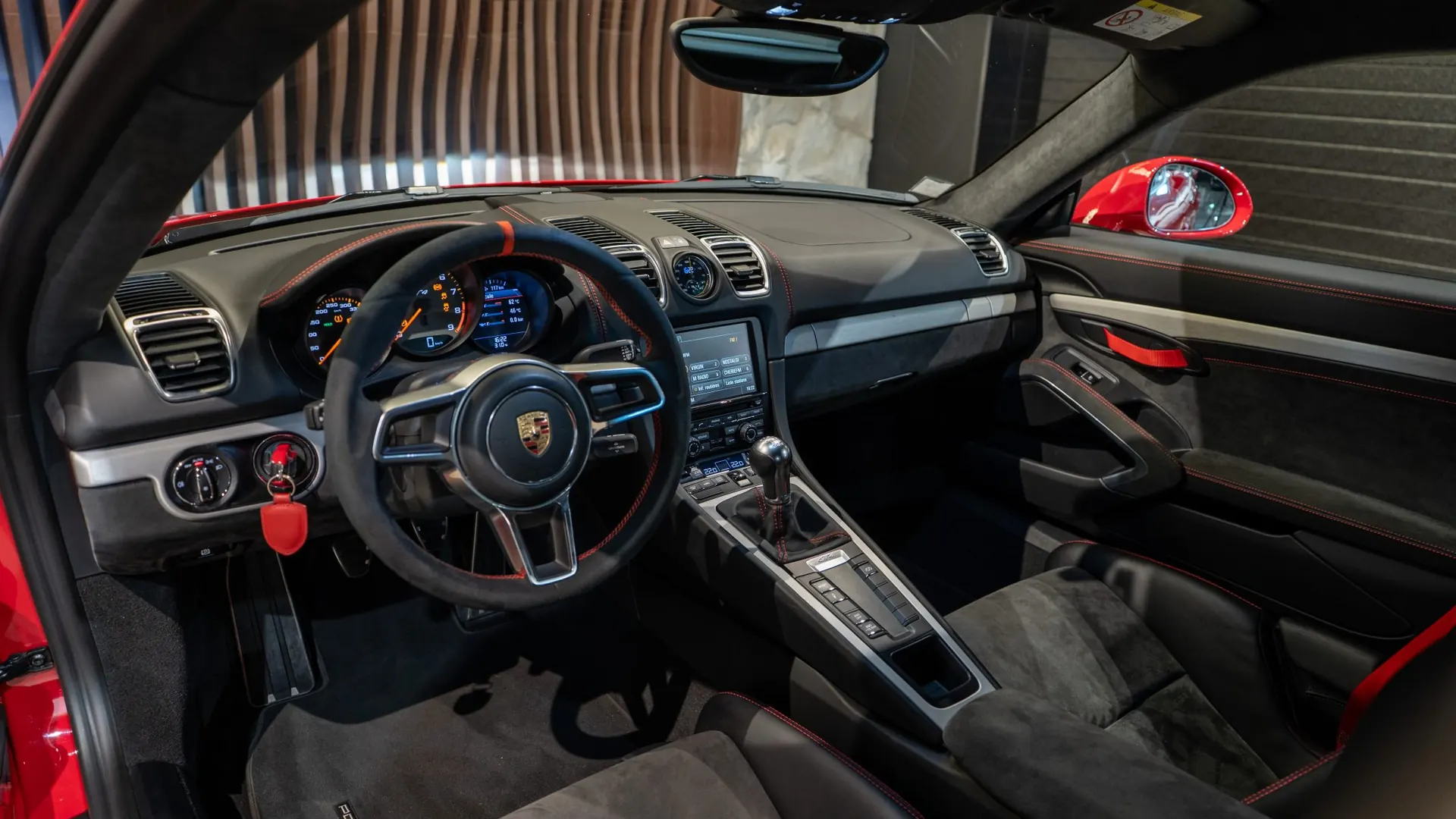 Porsche Cayman — photo 23