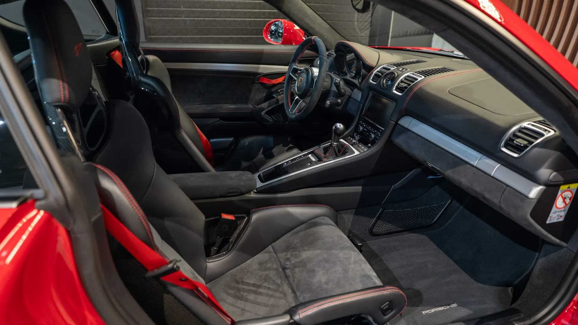 Porsche Cayman — photo 11