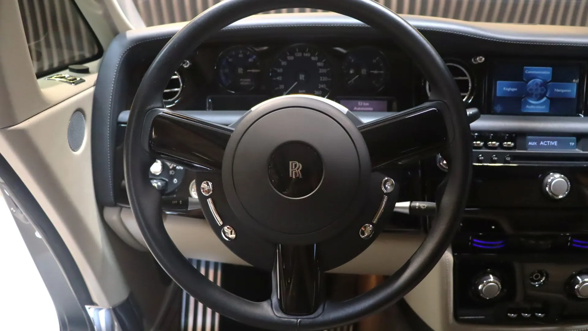Rolls-Royce PHANTOM — photo 9