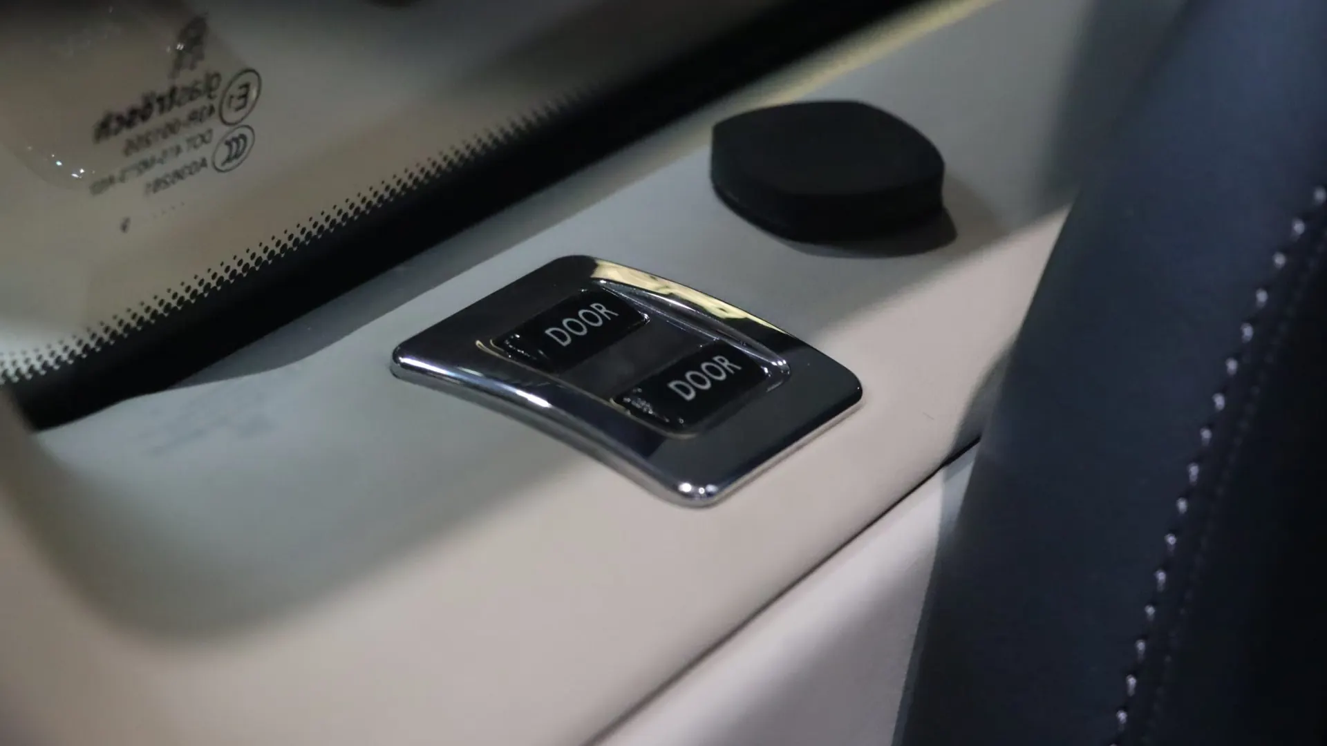 Rolls-Royce PHANTOM — photo 15