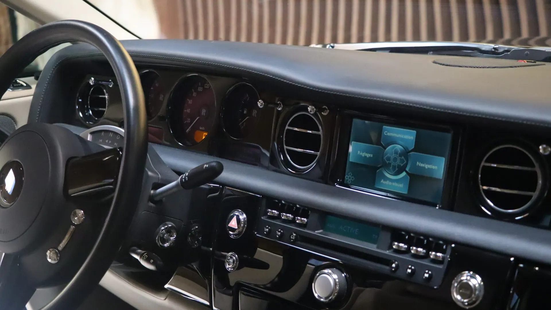 Rolls-Royce PHANTOM — photo 23