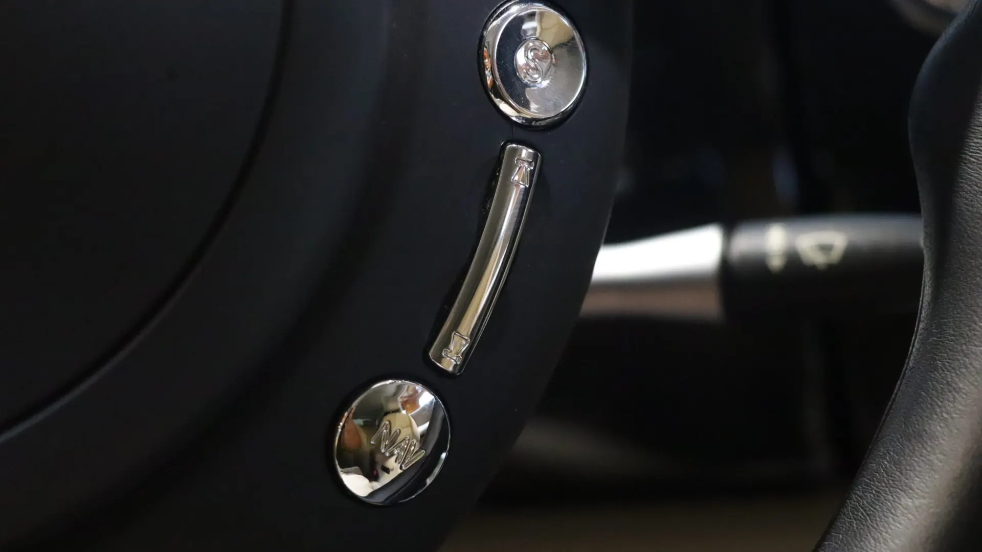 Rolls-Royce PHANTOM — photo 18