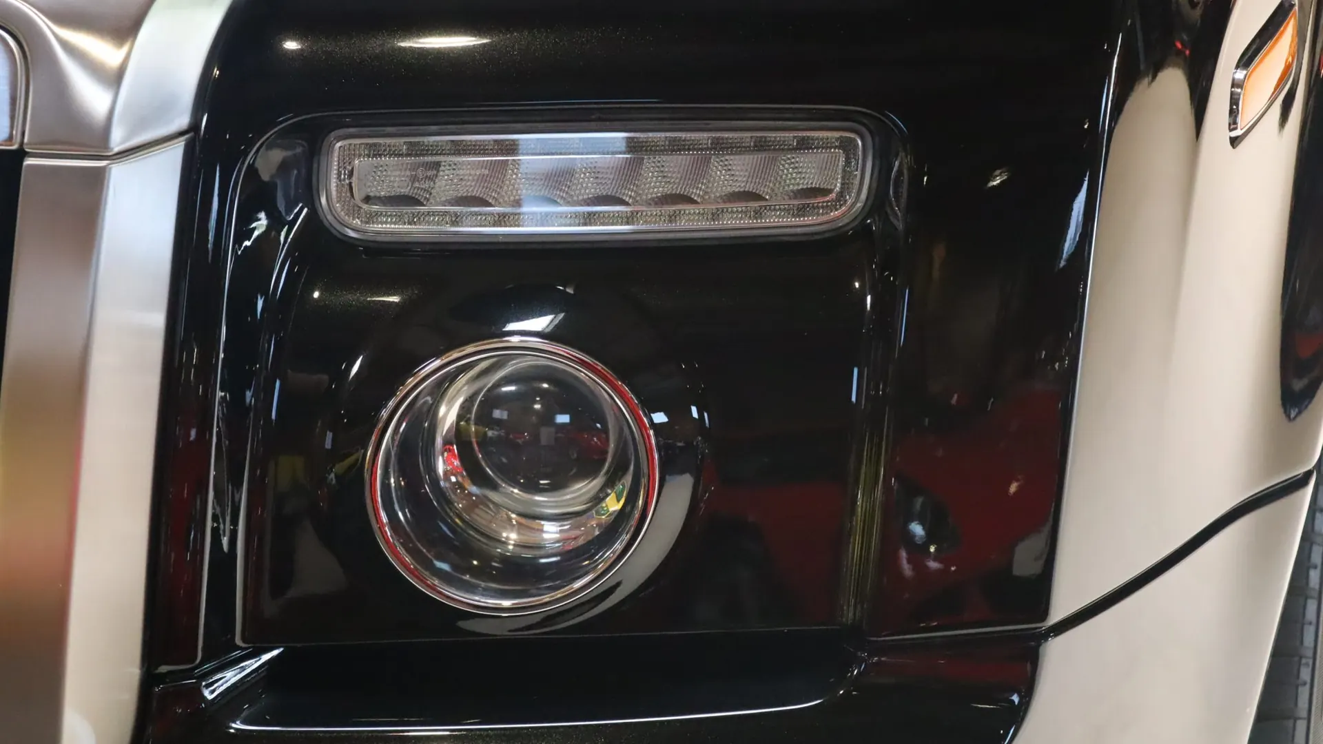 Rolls-Royce PHANTOM — photo 38