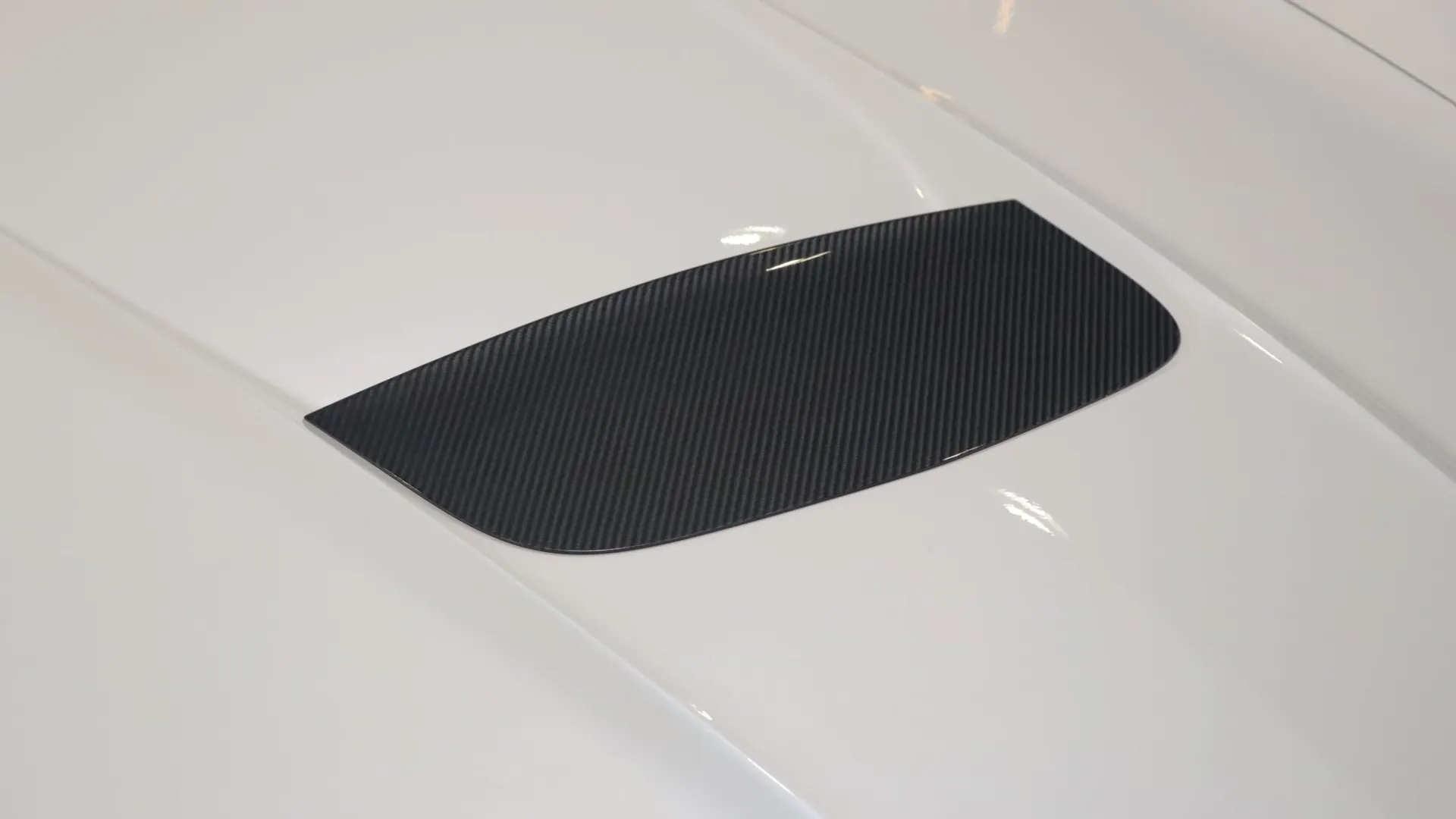 Mercedes-Benz SLS — photo 39