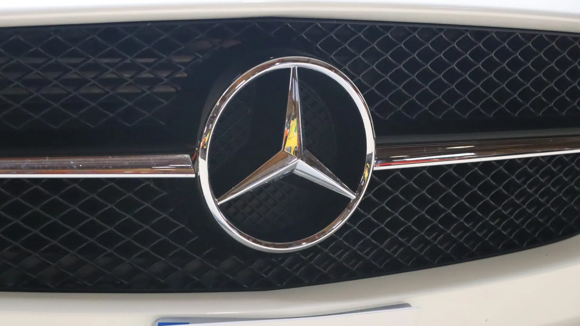 Mercedes-Benz SLS — photo 41