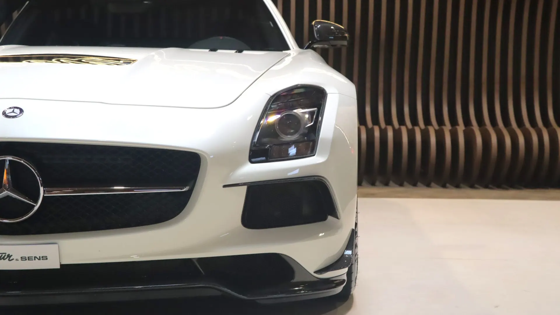 Mercedes-Benz SLS — photo 36