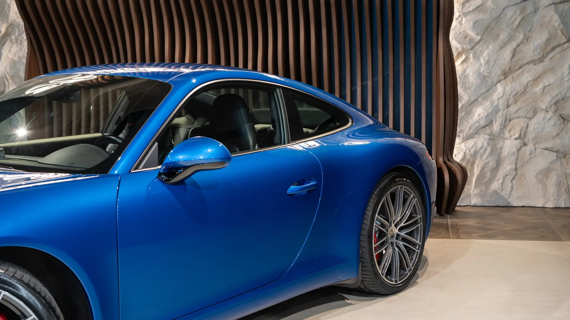 Porsche 911 — photo 40