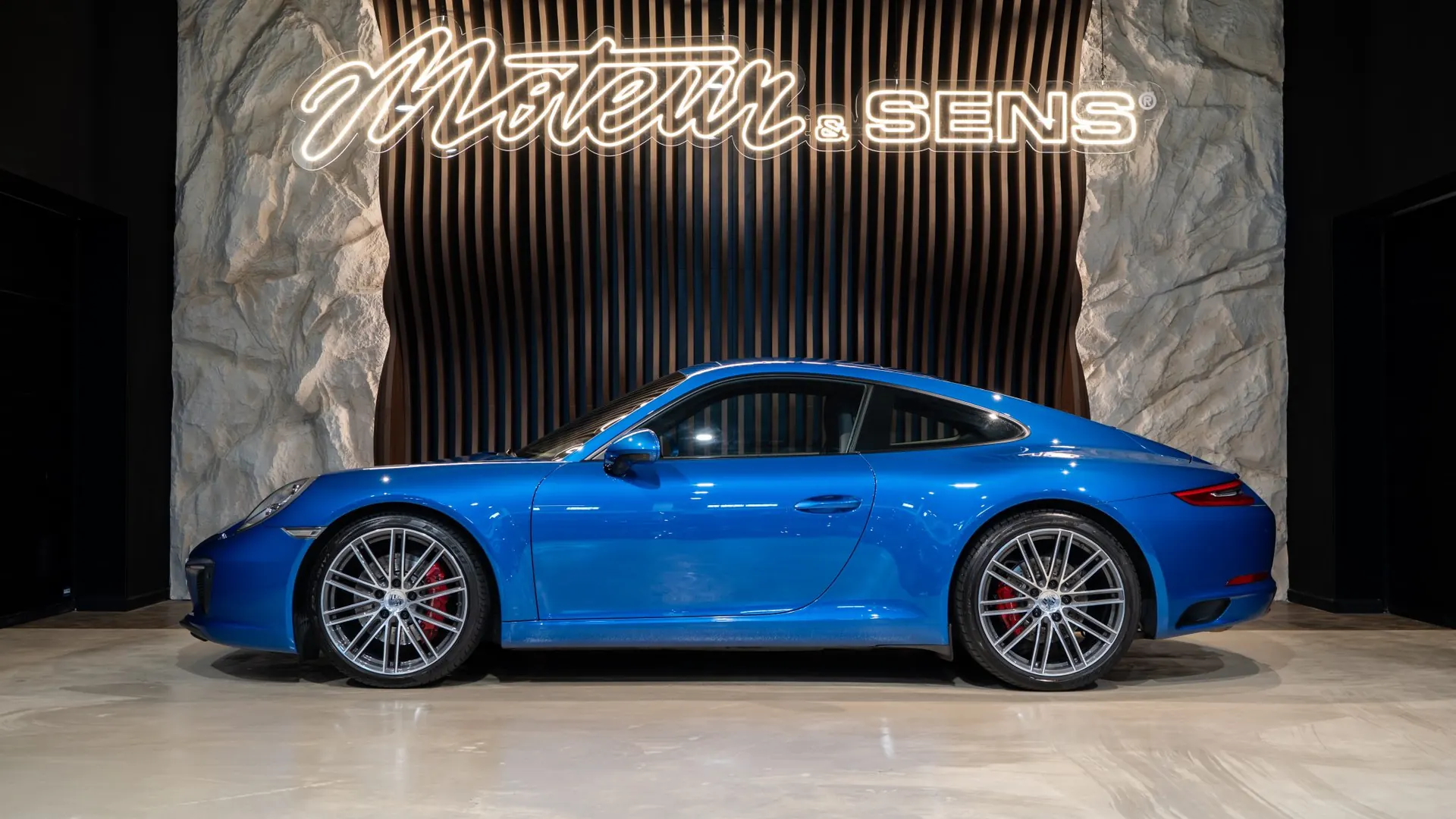 Porsche 911 — photo 5