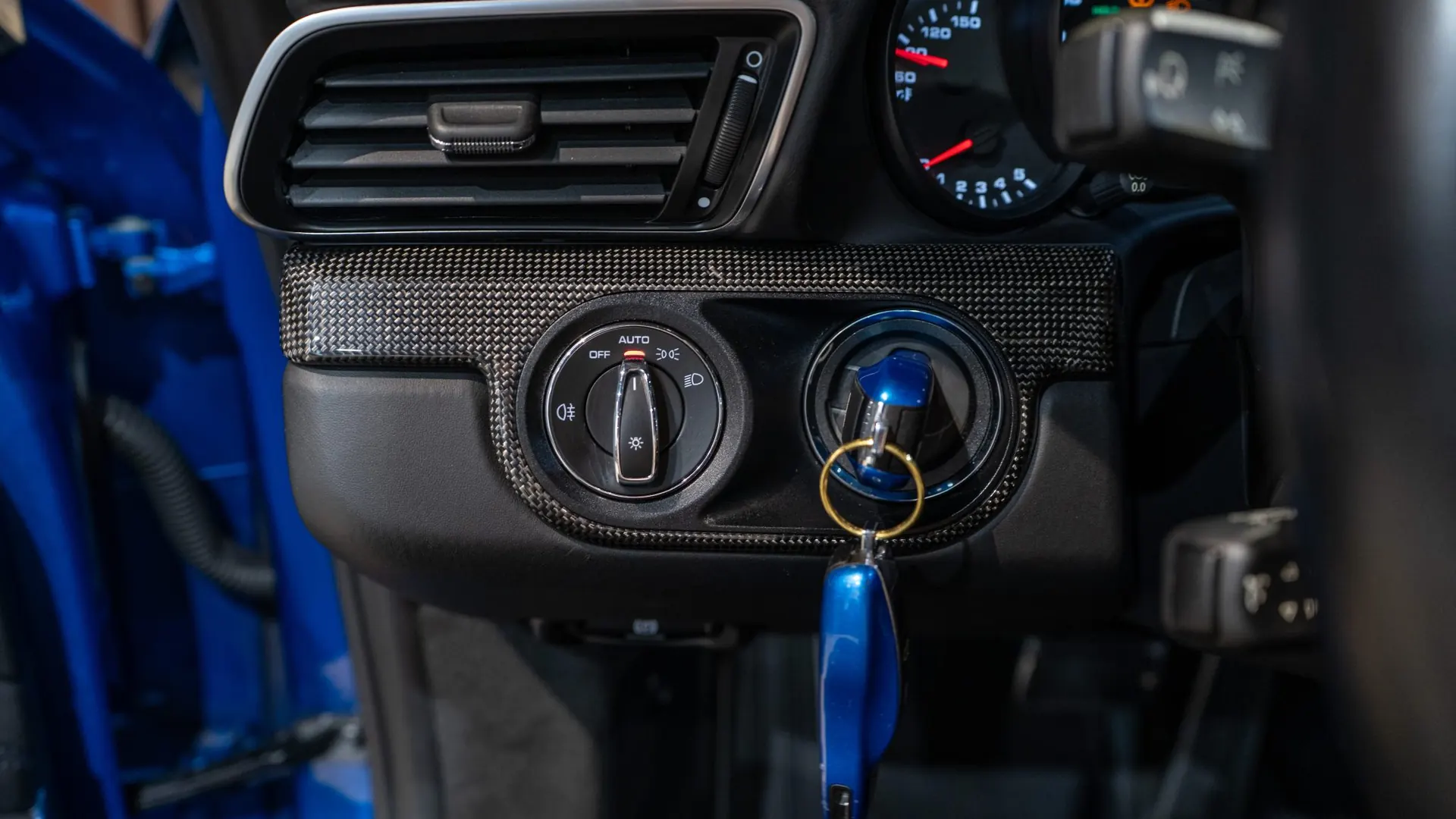 Porsche 911 — photo 19