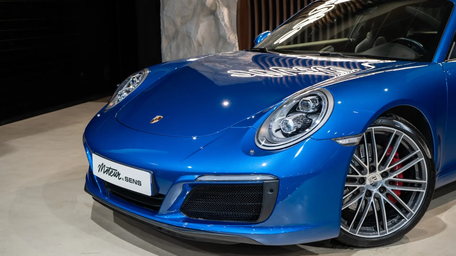 Porsche 911 — photo 39