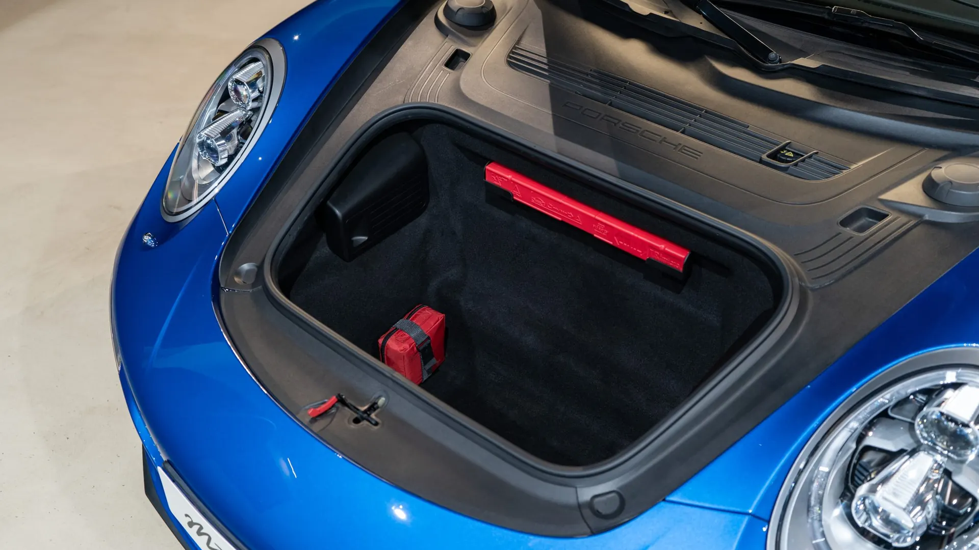 Porsche 911 — photo 31