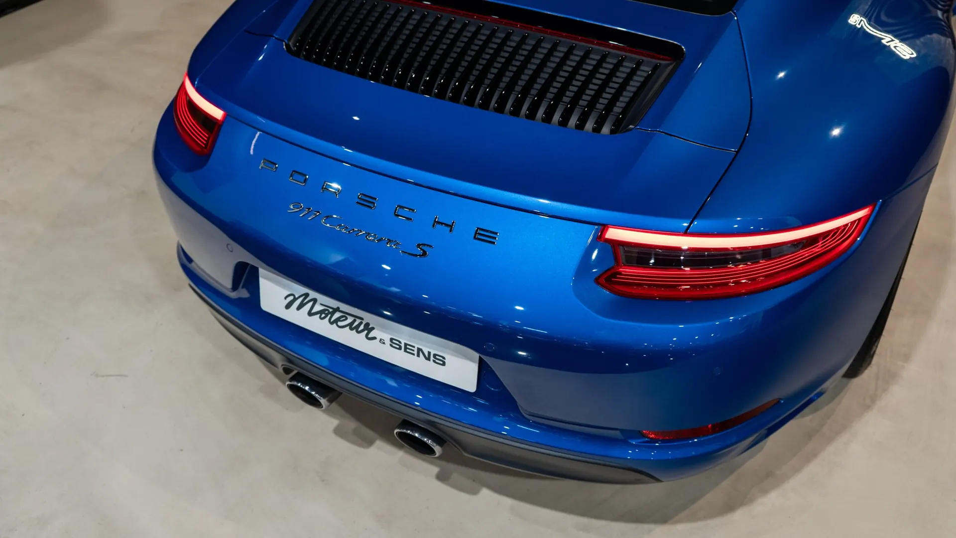Porsche 911 — photo 43