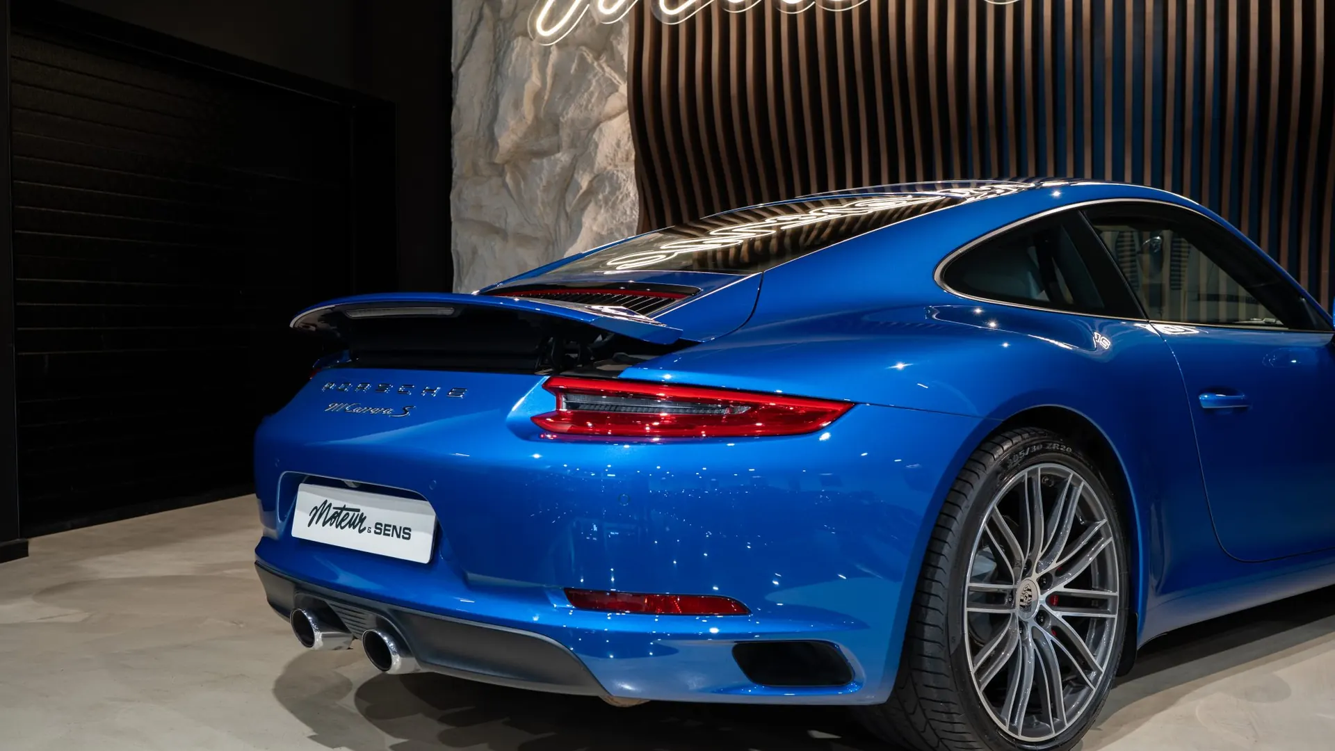 Porsche 911 — photo 44