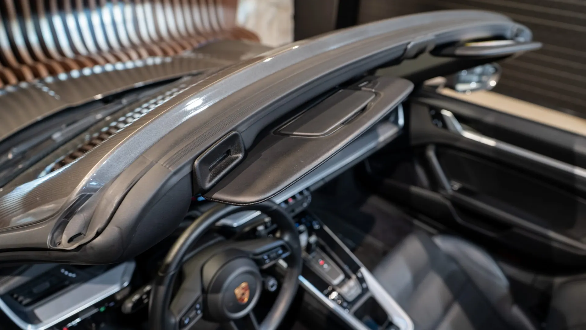 Porsche 911 — photo 32
