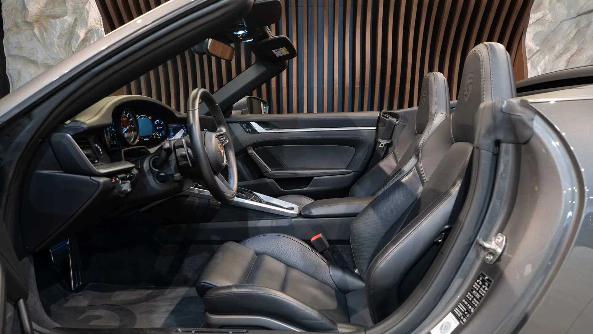 Porsche 911 — photo 8