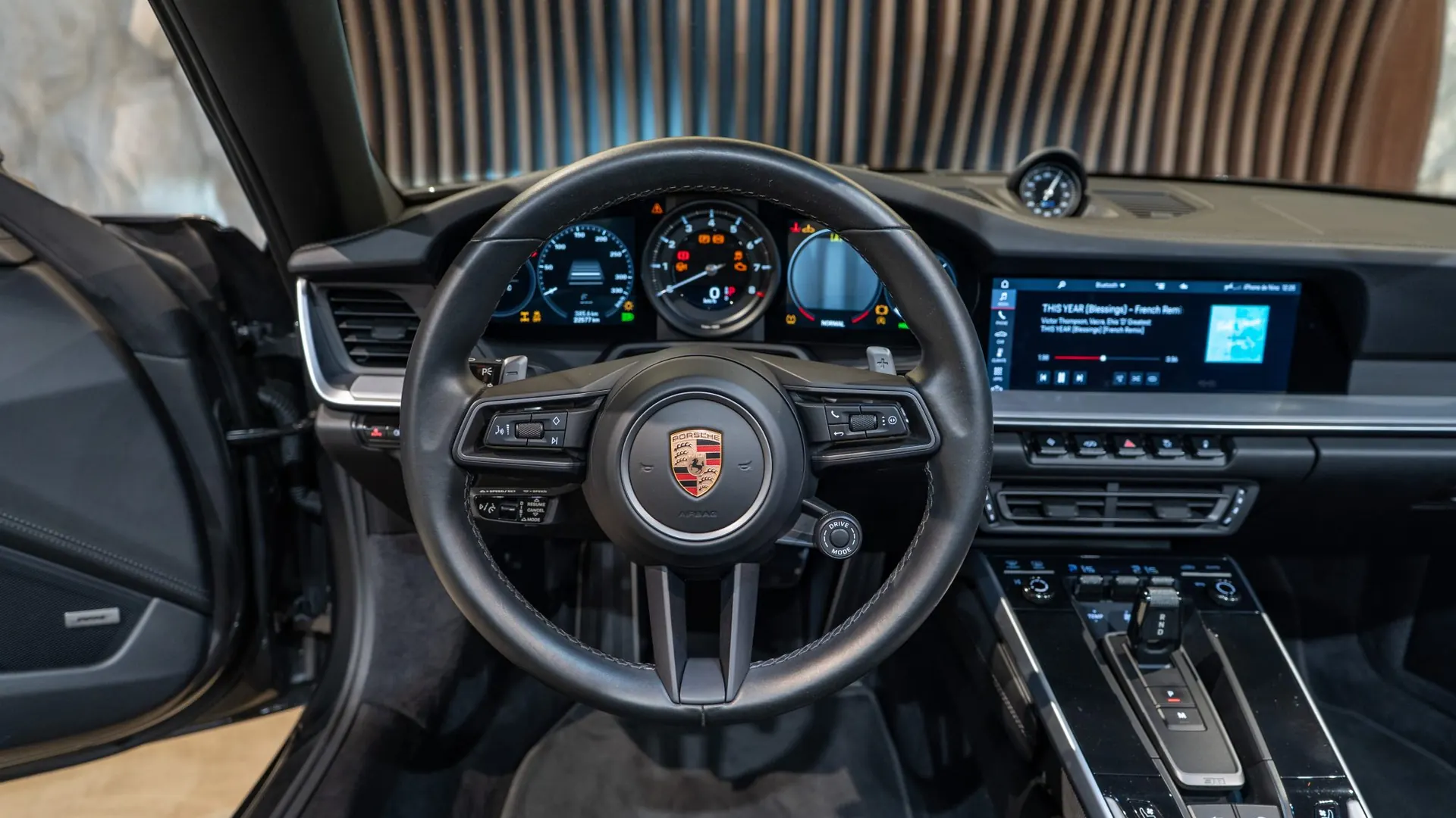 Porsche 911 — photo 10