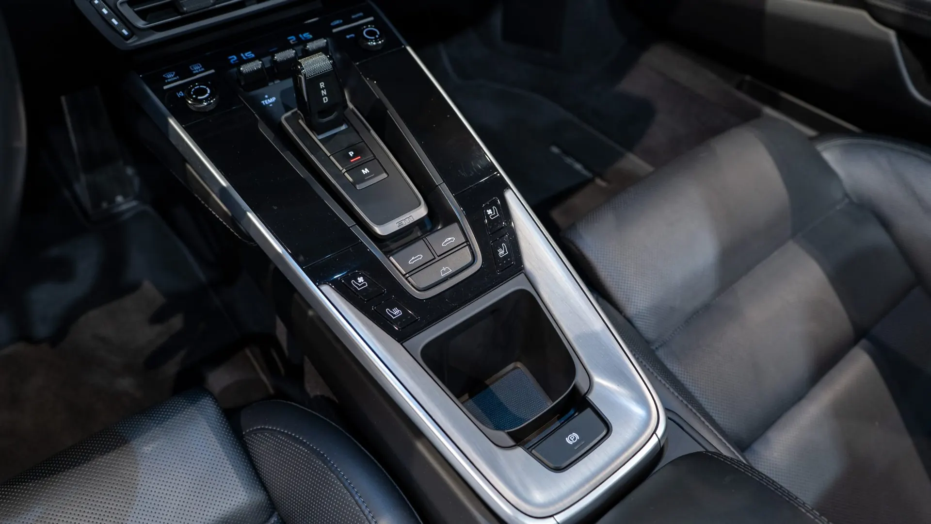 Porsche 911 — photo 30
