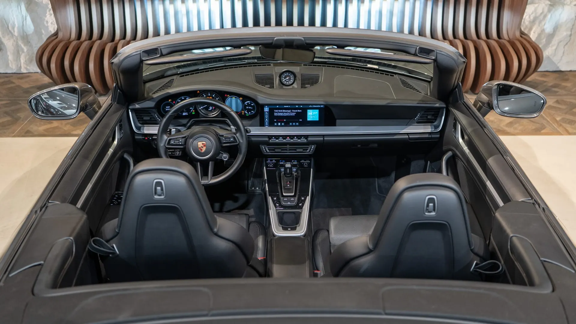Porsche 911 — photo 14