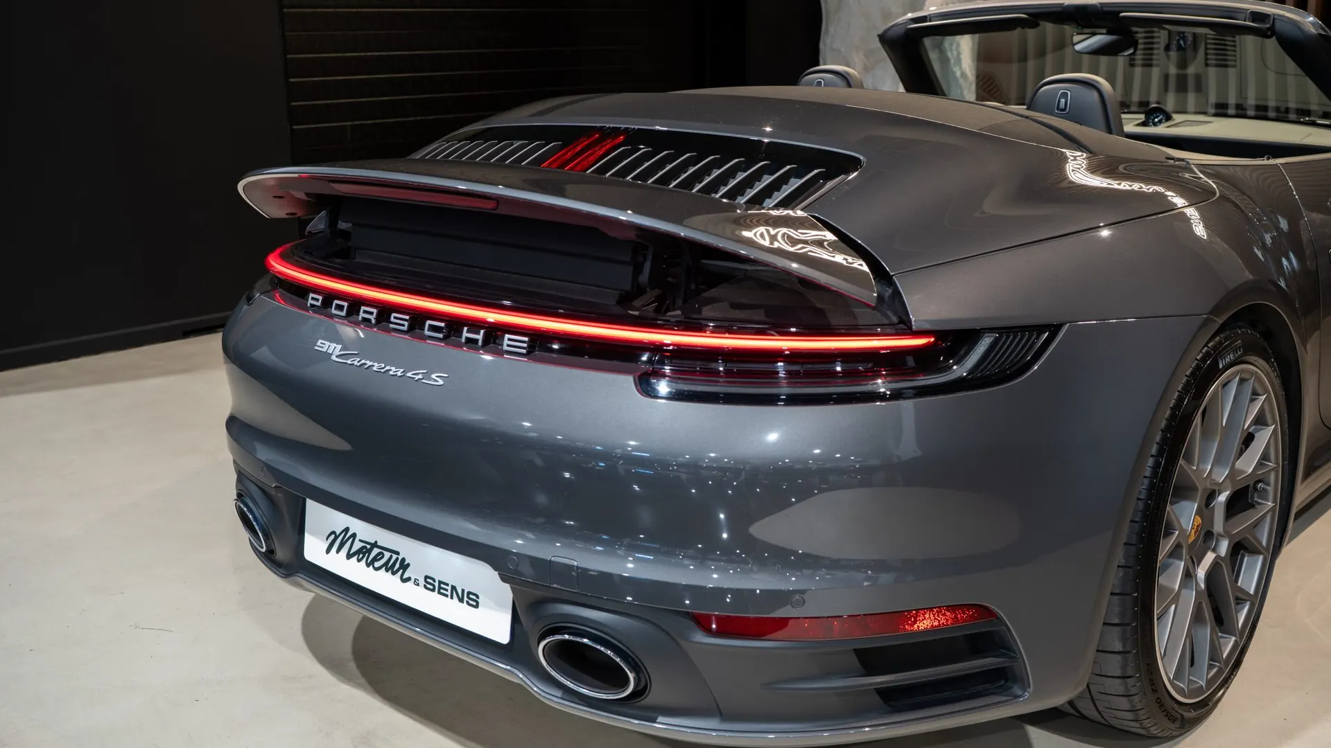 Porsche 911 — photo 43