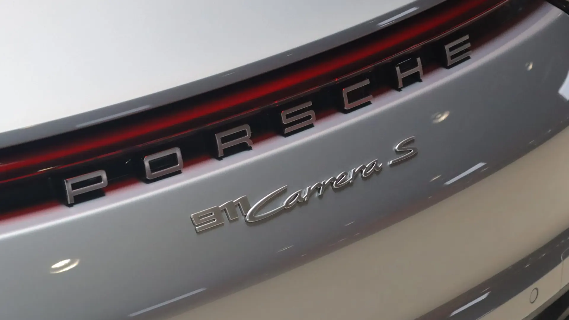 Porsche 911 — photo 50