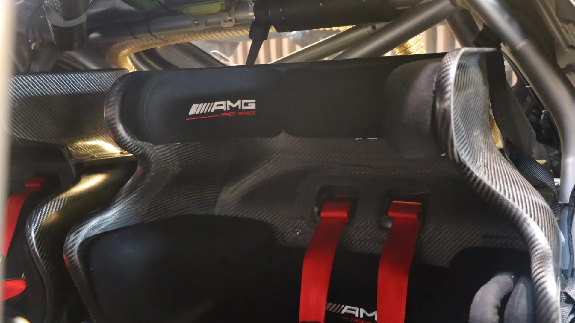 Mercedes-Benz AMG GT — photo 26