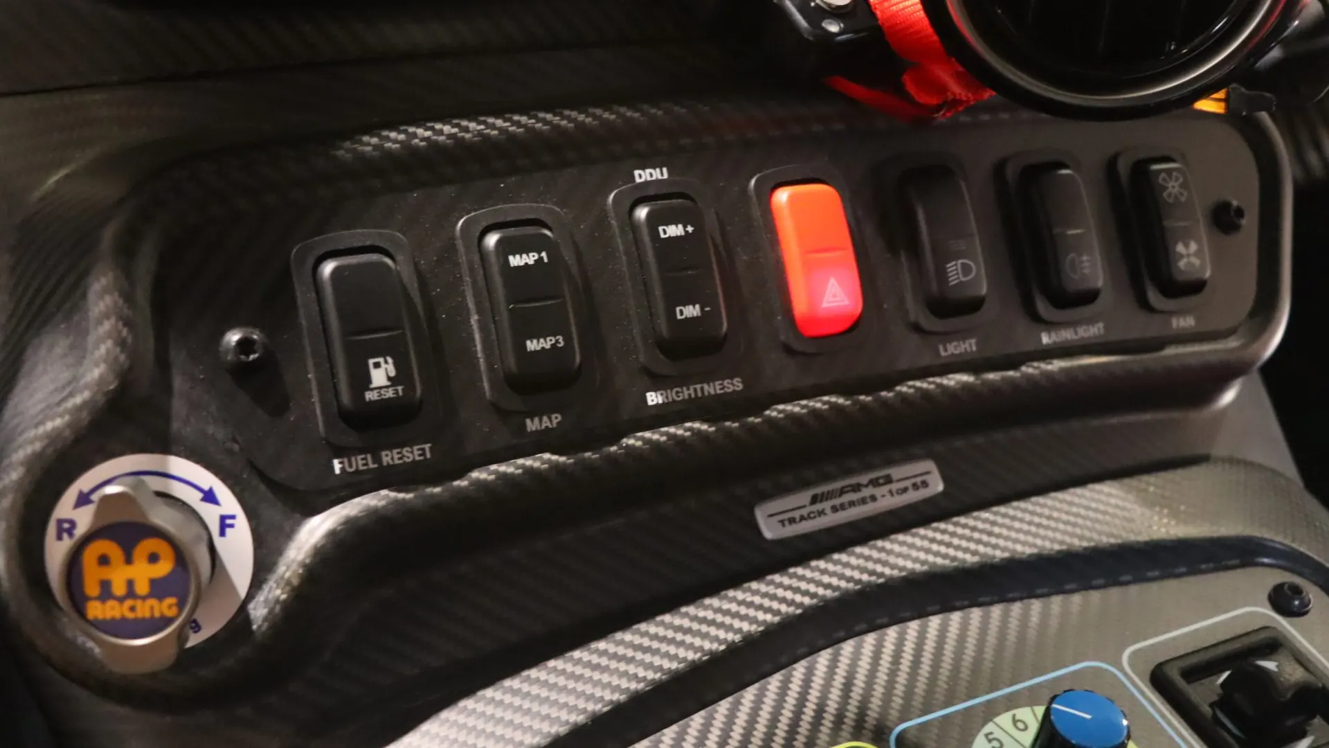 Mercedes-Benz AMG GT — photo 20
