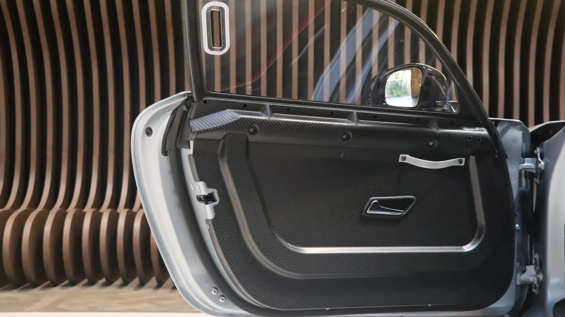 Mercedes-Benz AMG GT — photo 9