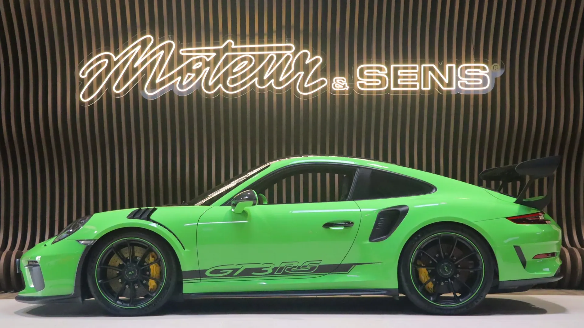 Porsche 911 — photo 5