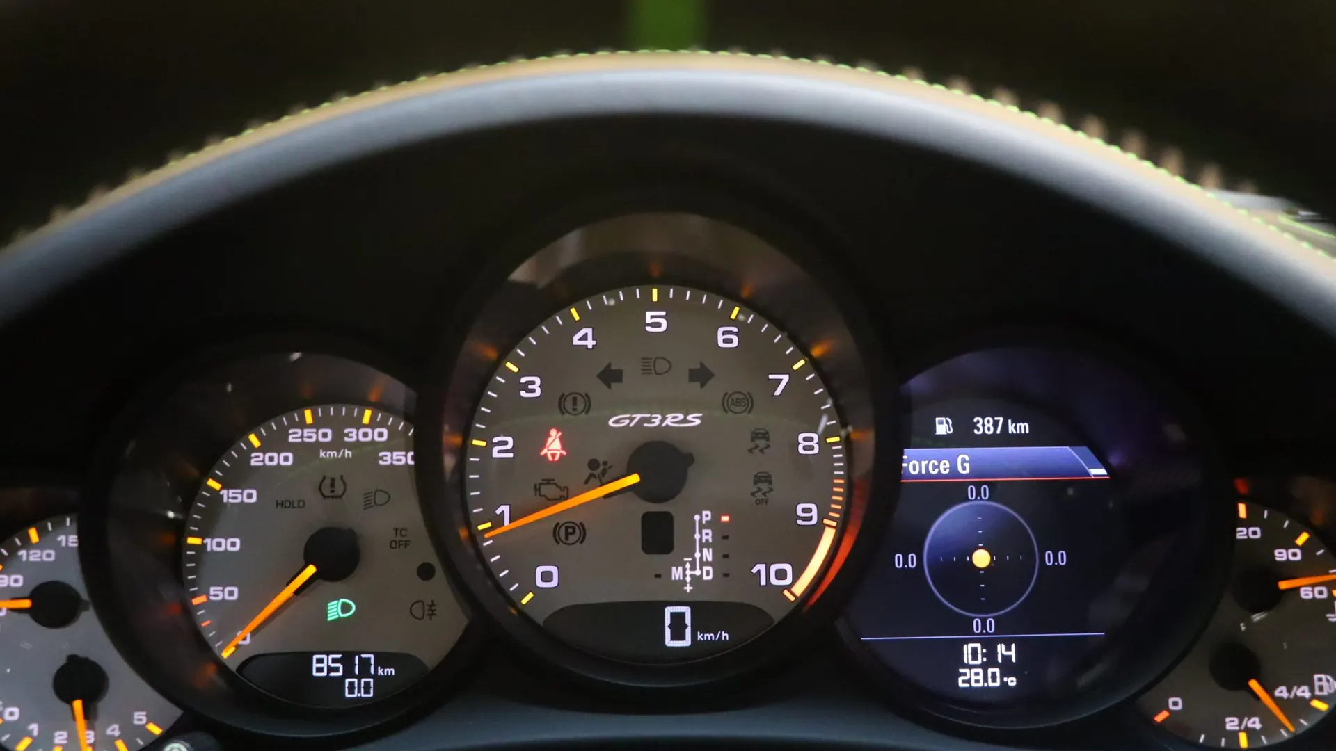 Porsche 911 — photo 22