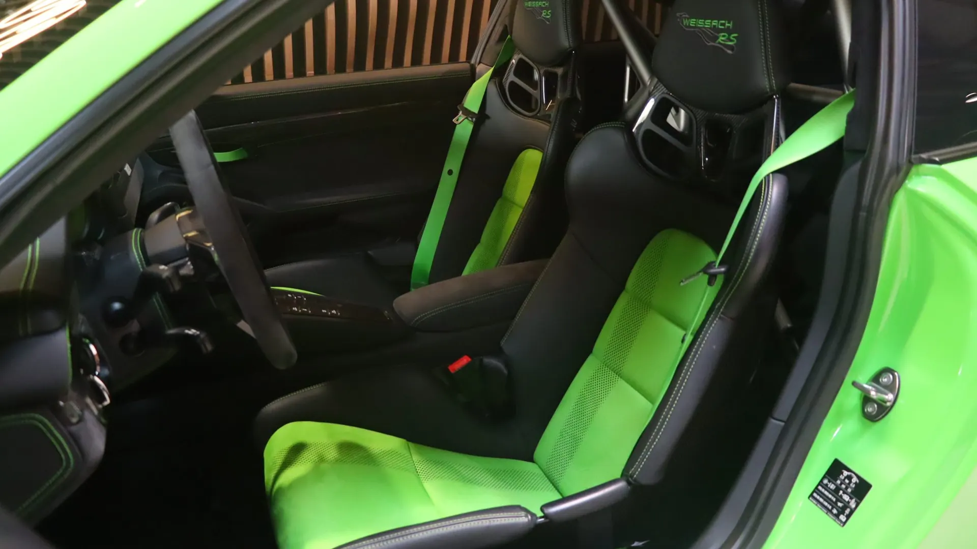 Porsche 911 — photo 6