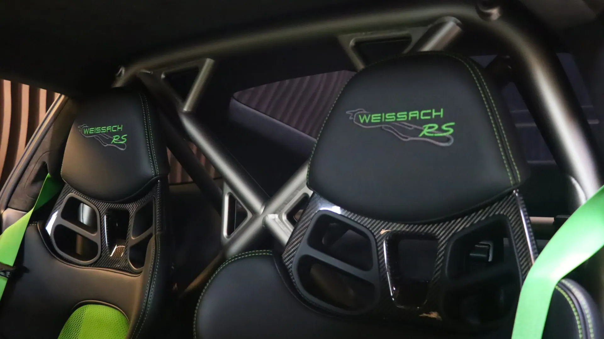 Porsche 911 — photo 37