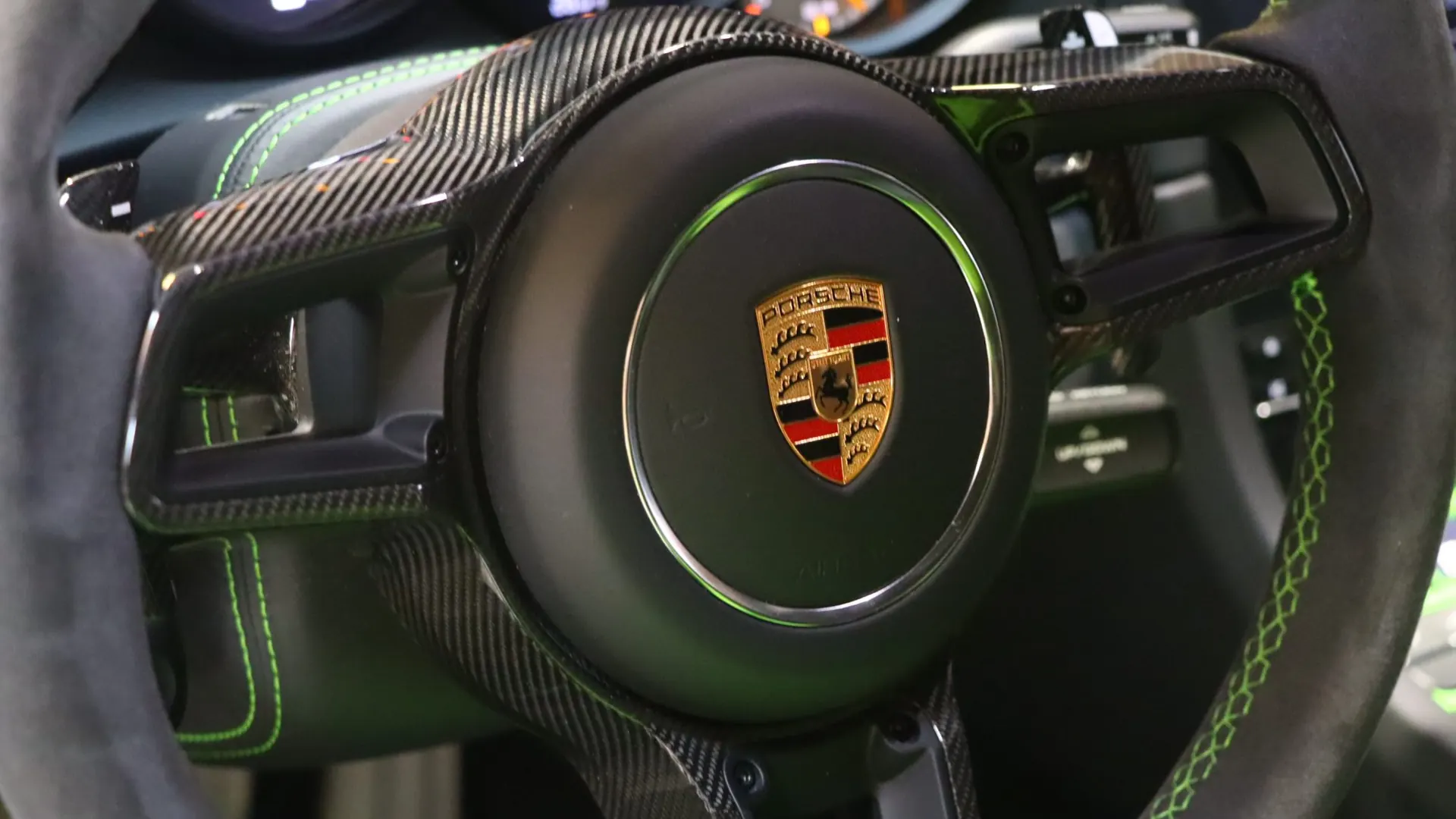 Porsche 911 — photo 20