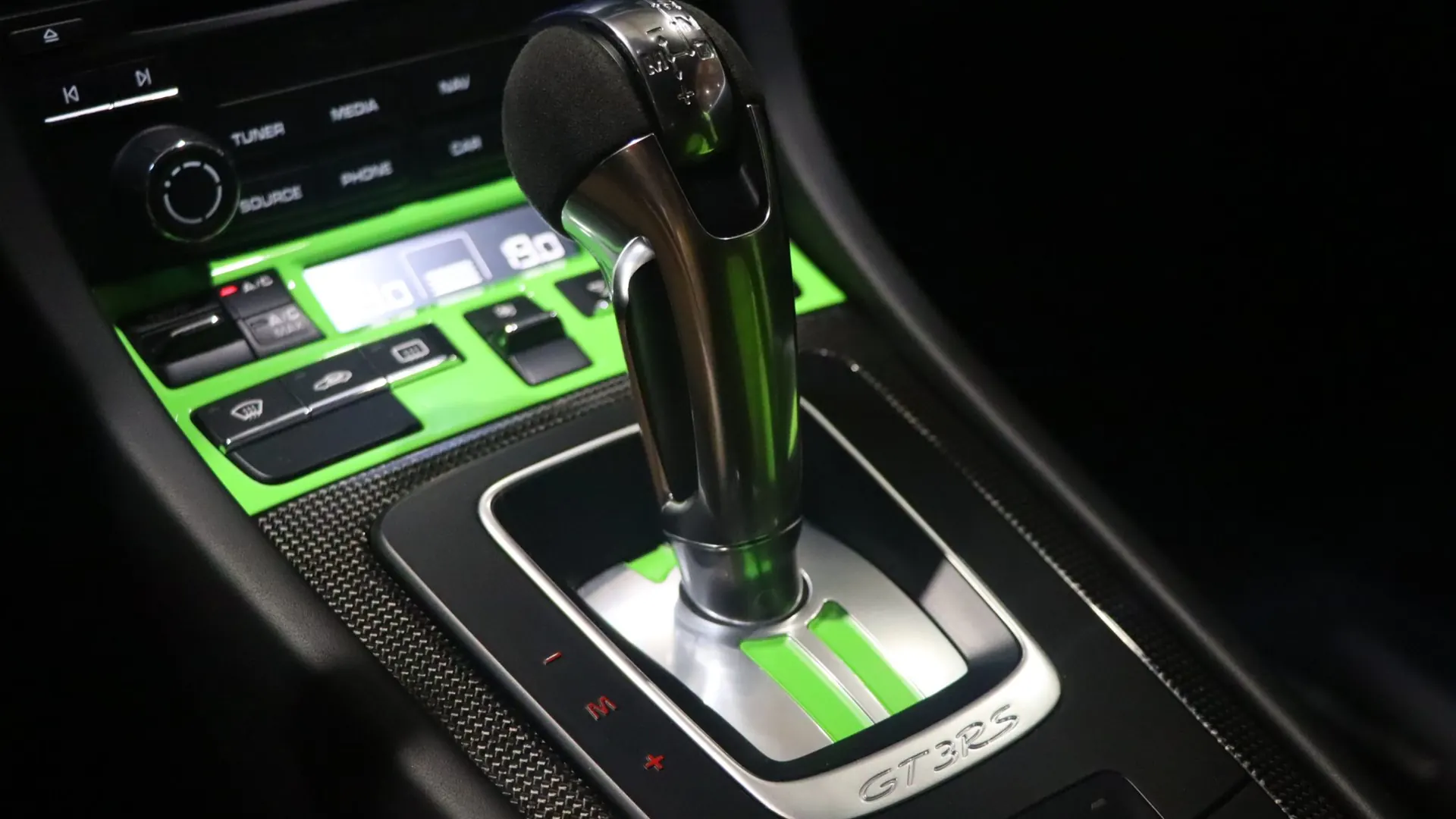Porsche 911 — photo 28