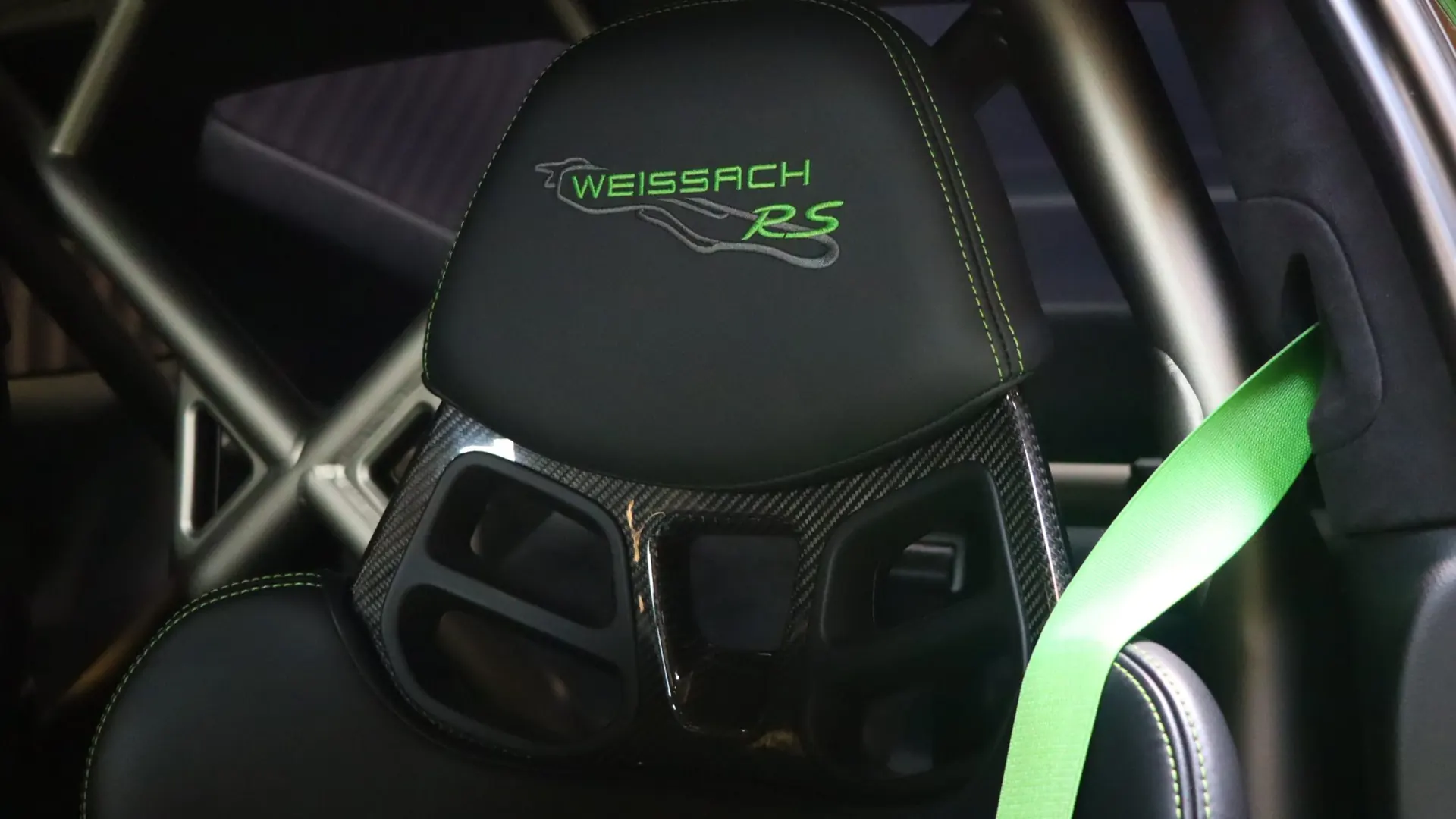 Porsche 911 — photo 36