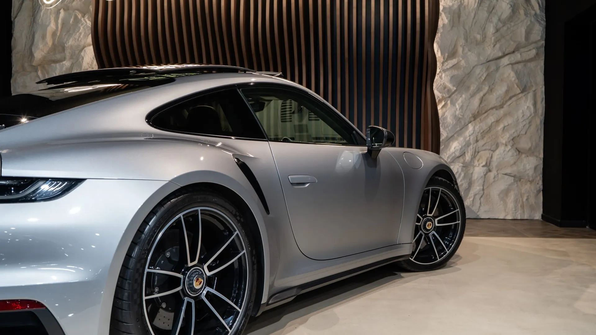 Porsche 911 — photo 48