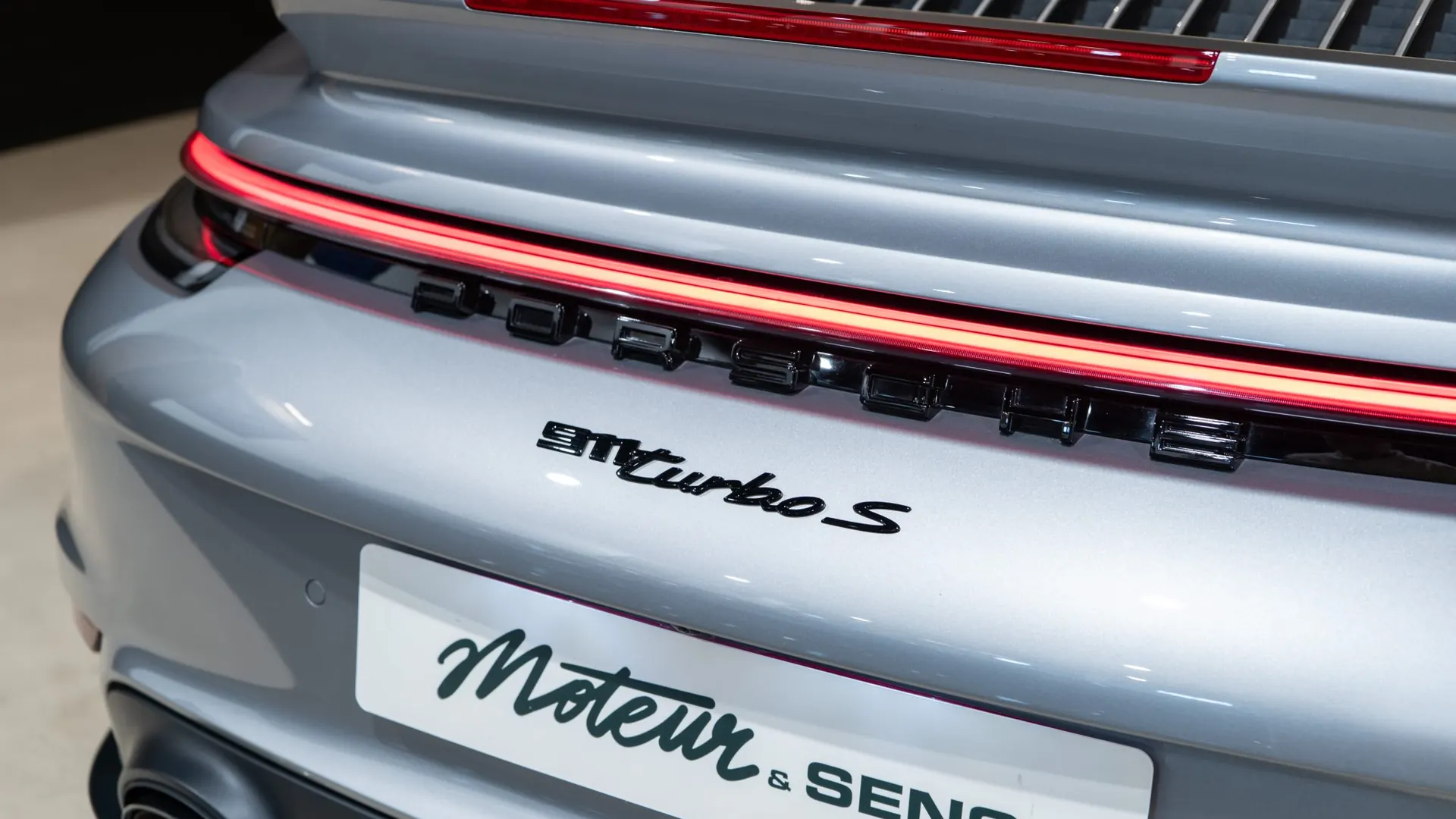 Porsche 911 — photo 46