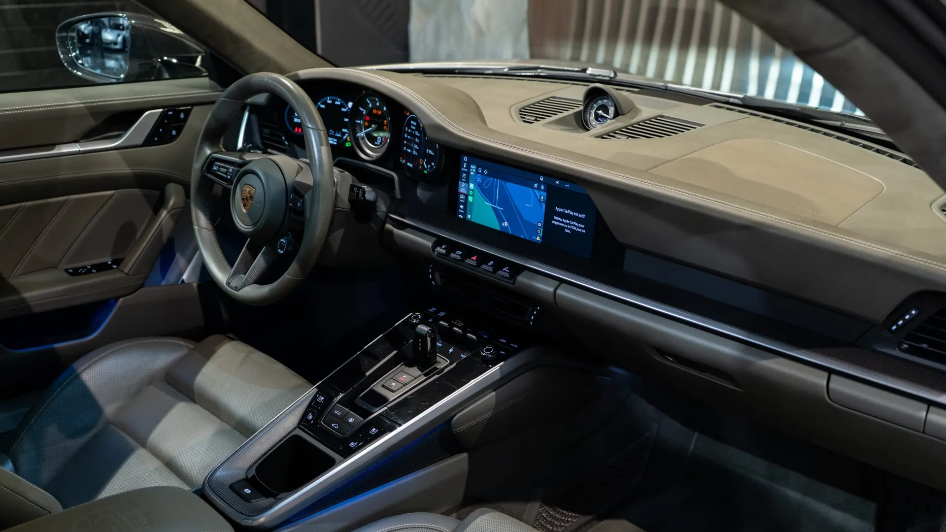 Porsche 911 — photo 28