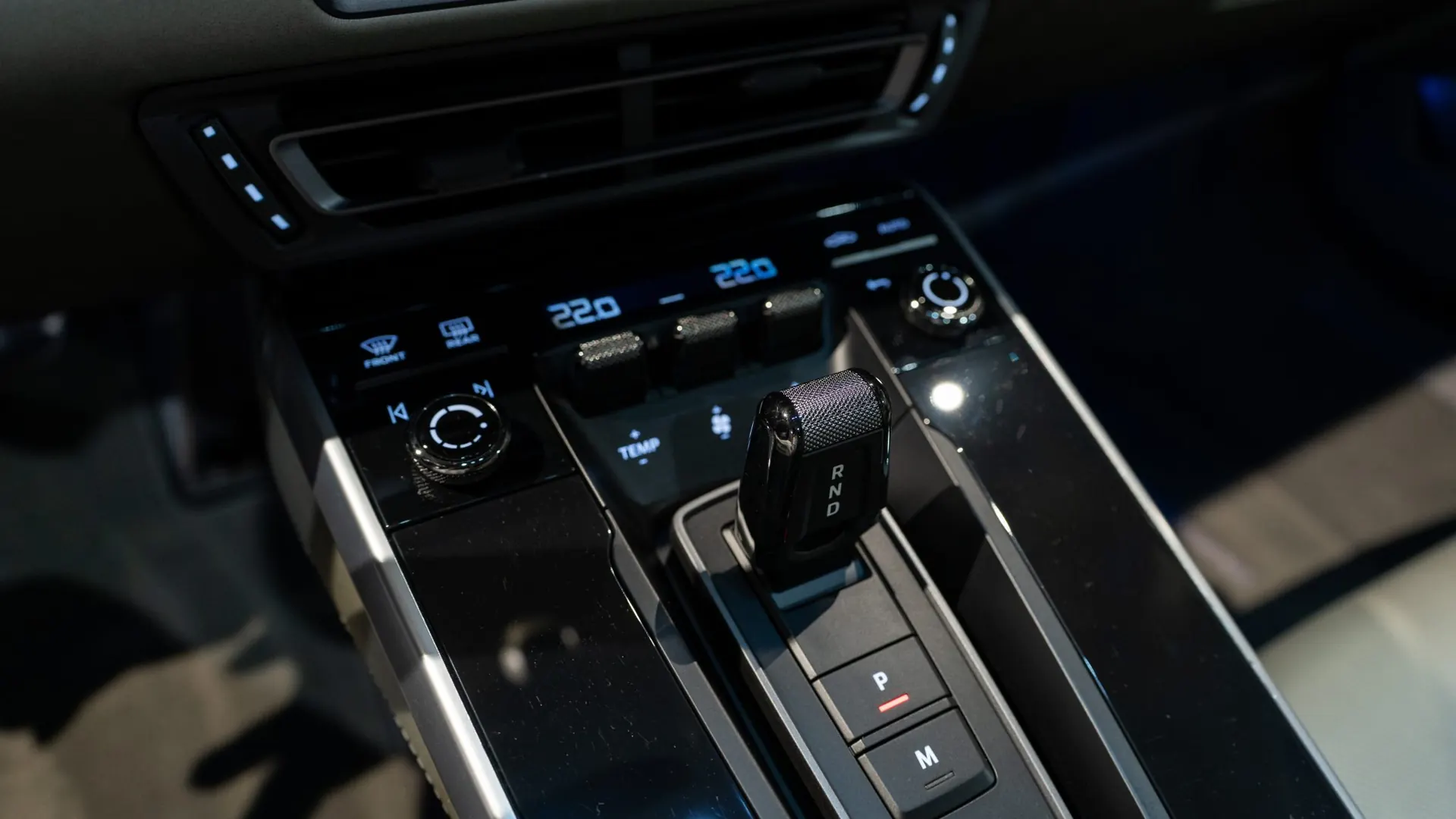 Porsche 911 — photo 24