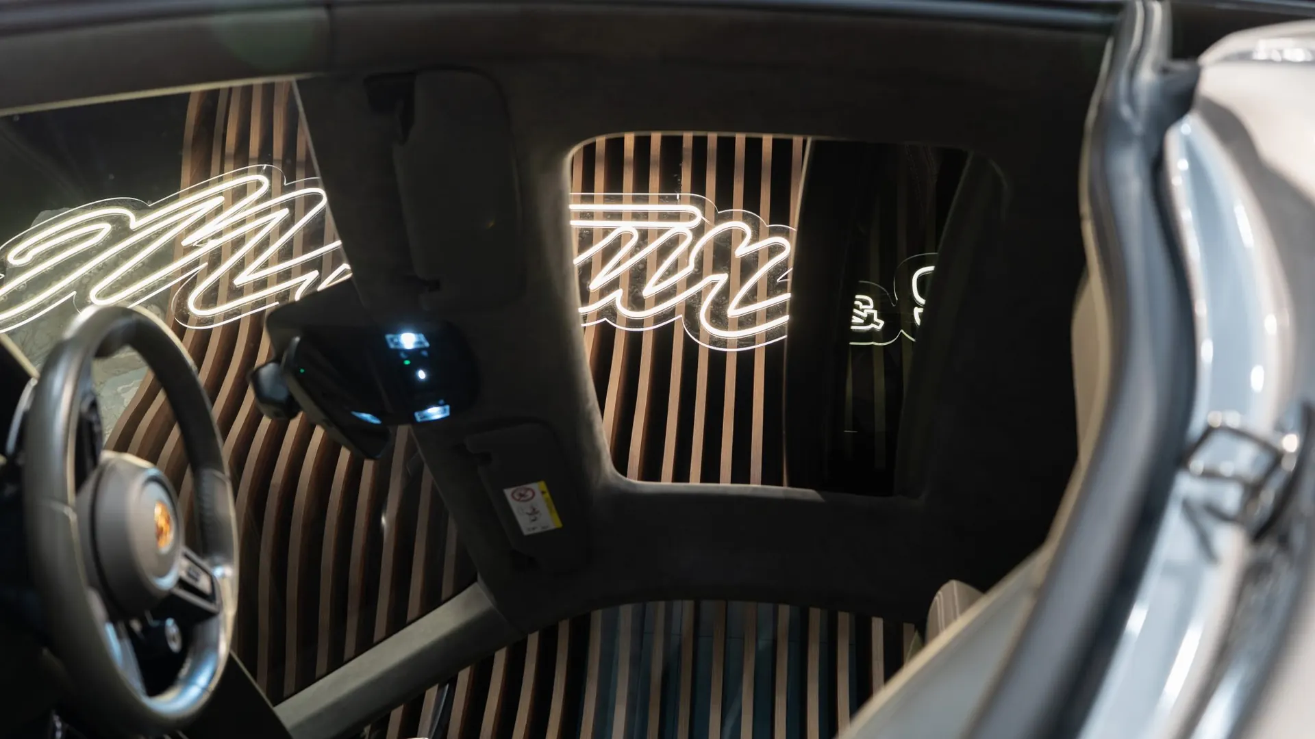 Porsche 911 — photo 30