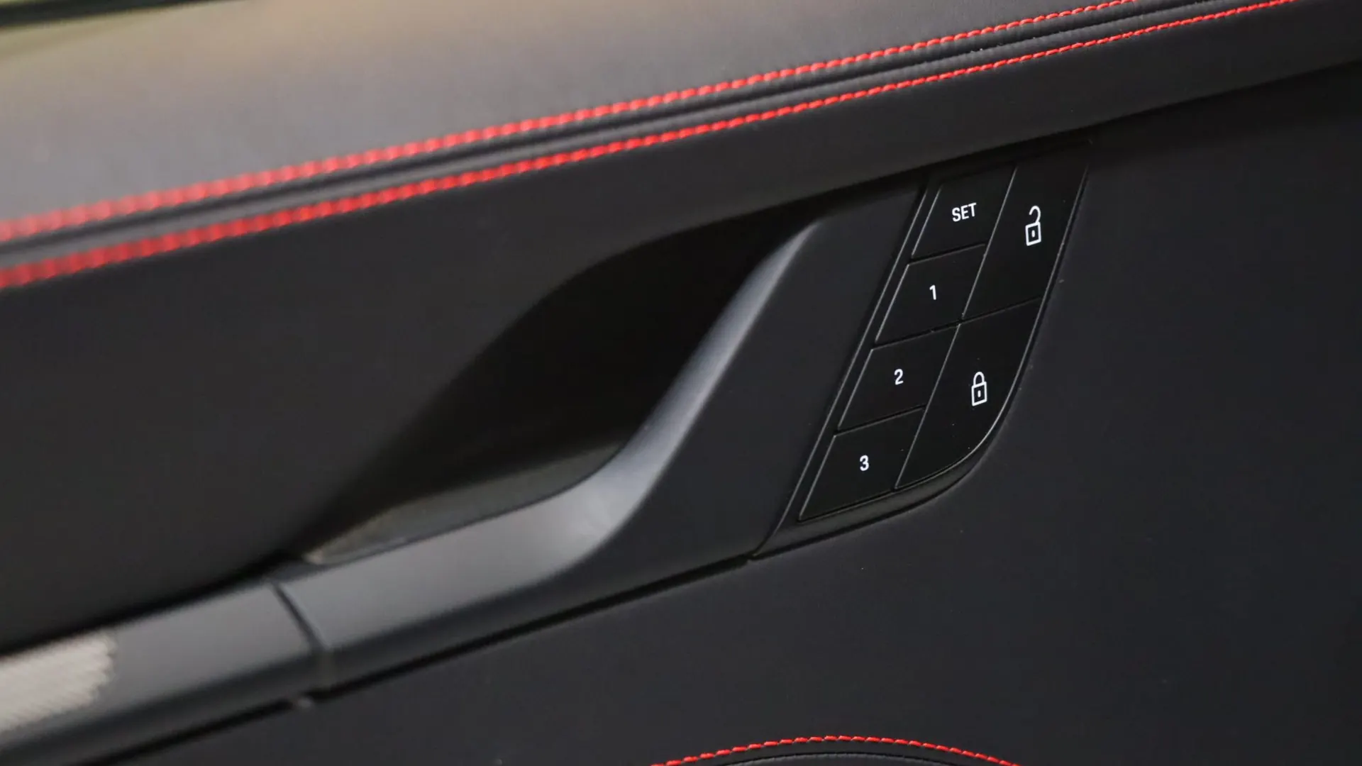 Porsche 911 — photo 12